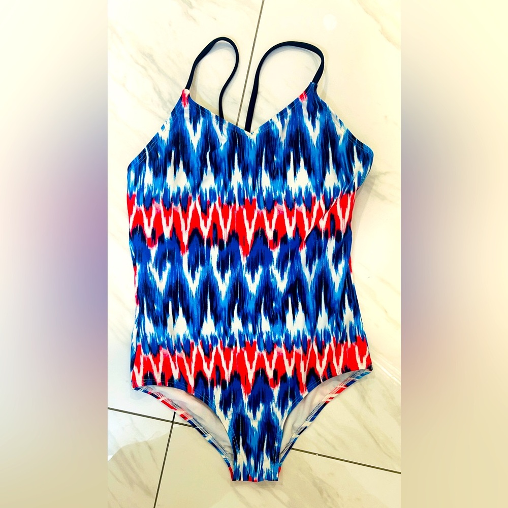 Girls Kanu surf size 14 bathing suits